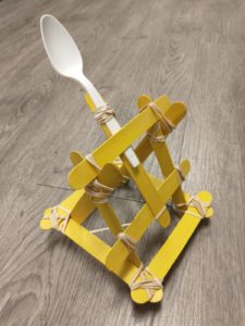 catapult with popsicle sticks
